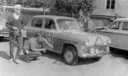 Vladimir Loktionov i Vadim Egorov – Moskwicz 403.